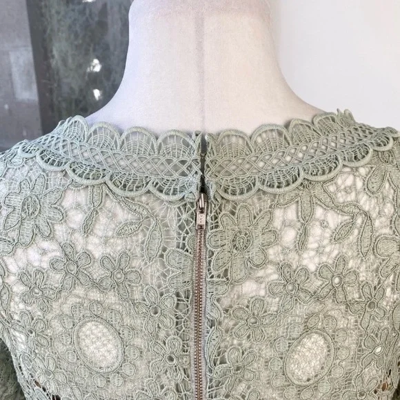 Self-Portrait Guipure Lace Midi Dress in Pistachio Green, Size 6 NWOT - Picture 12 of 16